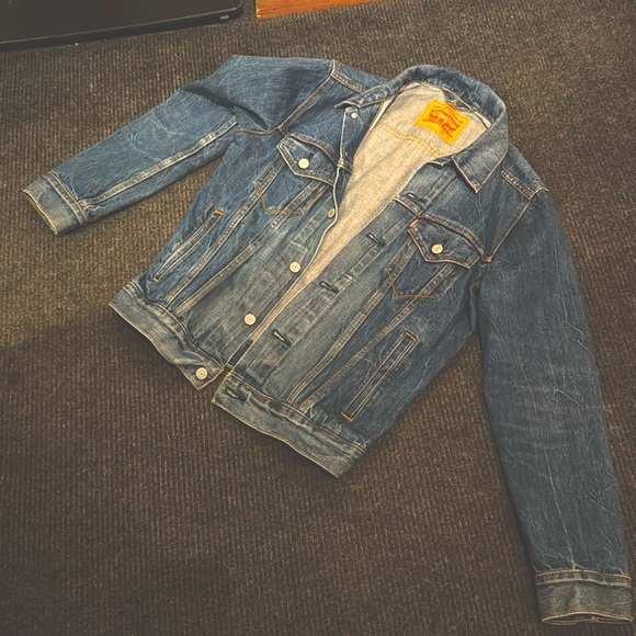 Levi’s Trucker Jacket - Picture 3 of 3